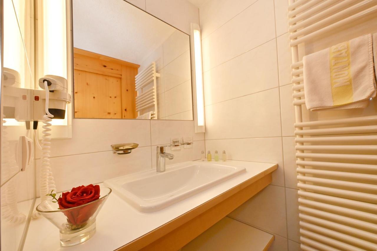 Hotel Montabella Шрунс Экстерьер фото